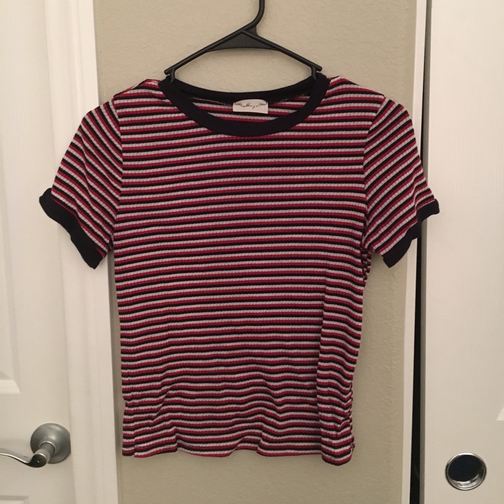 Cute cropped tee